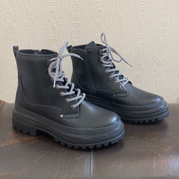 ShuShop Black Ymelda Combat Boots Size 8 NEW - Picture 2 of 9